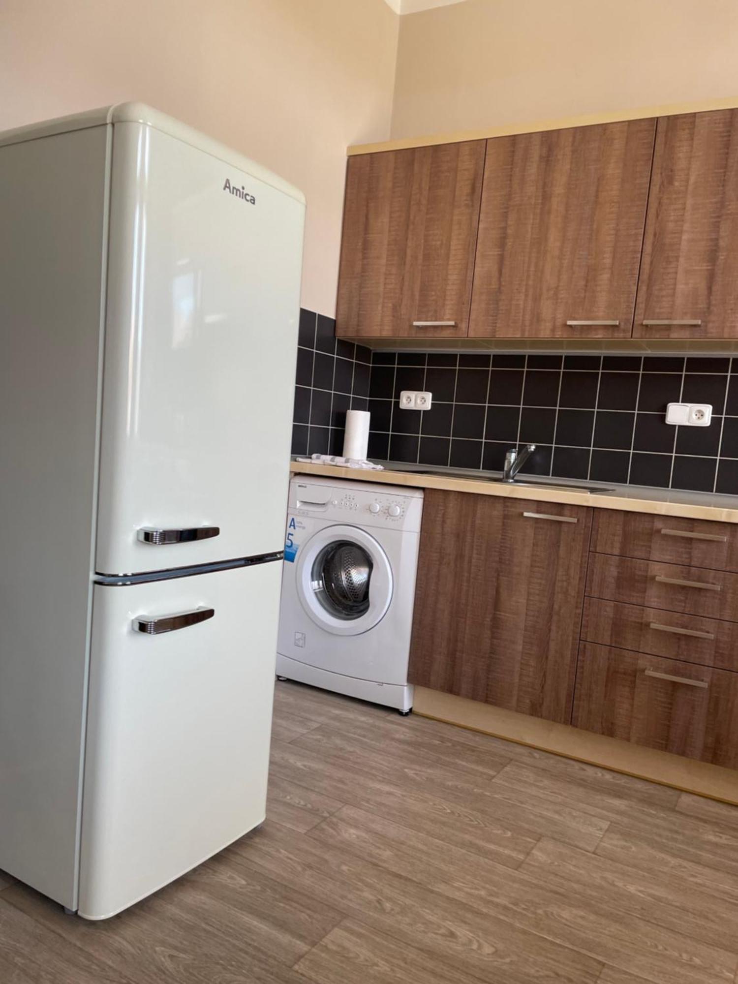 Penzion Apartmany Resident ปอดเยบราดิ ภายนอก รูปภาพ